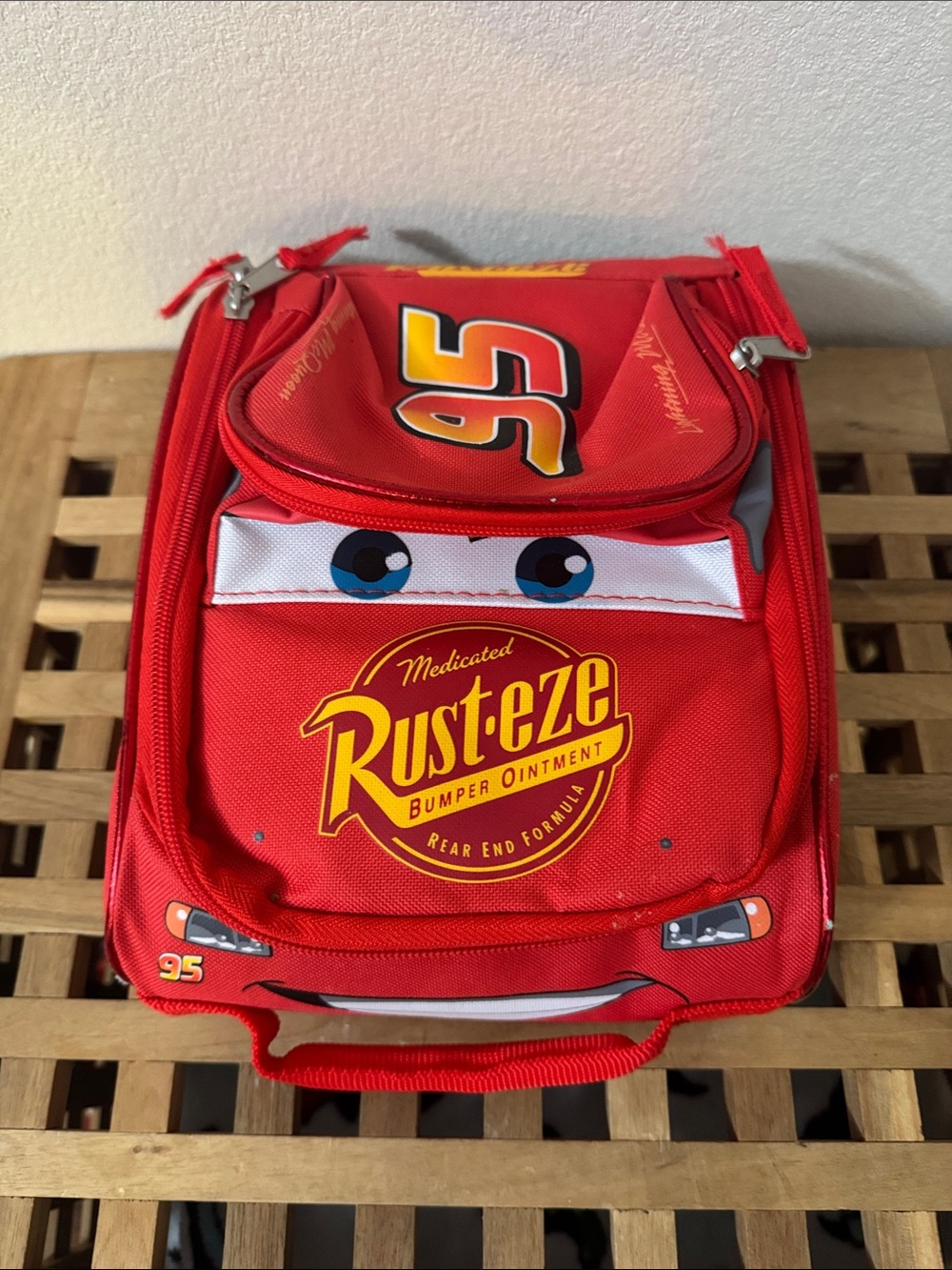 Disney Rust-eze Lightning McQueen Cars Red Kids Lunchbox